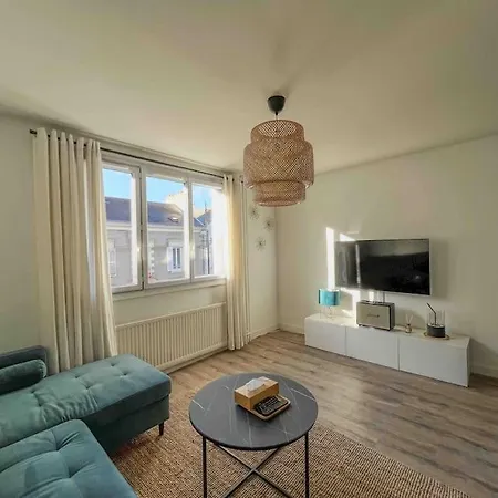 Tres Bien Equipe Et Idealement Situe. Apartment *